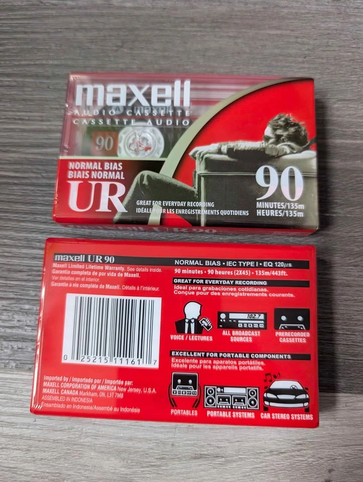 Maxell UR 90 Audio Cassette - photo 2