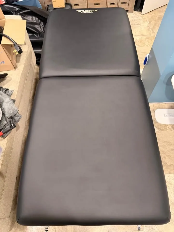 Heated Master Massage 31” Montclair Therma-Top Massage Table - photo 2