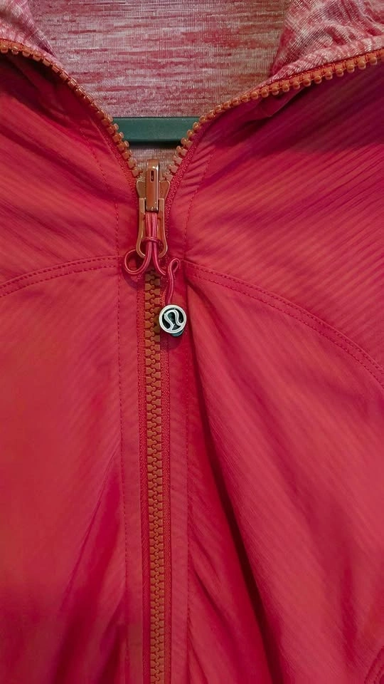 Lululemon Dance Studio Reversible Jacket III - Size 4 Red - photo 5