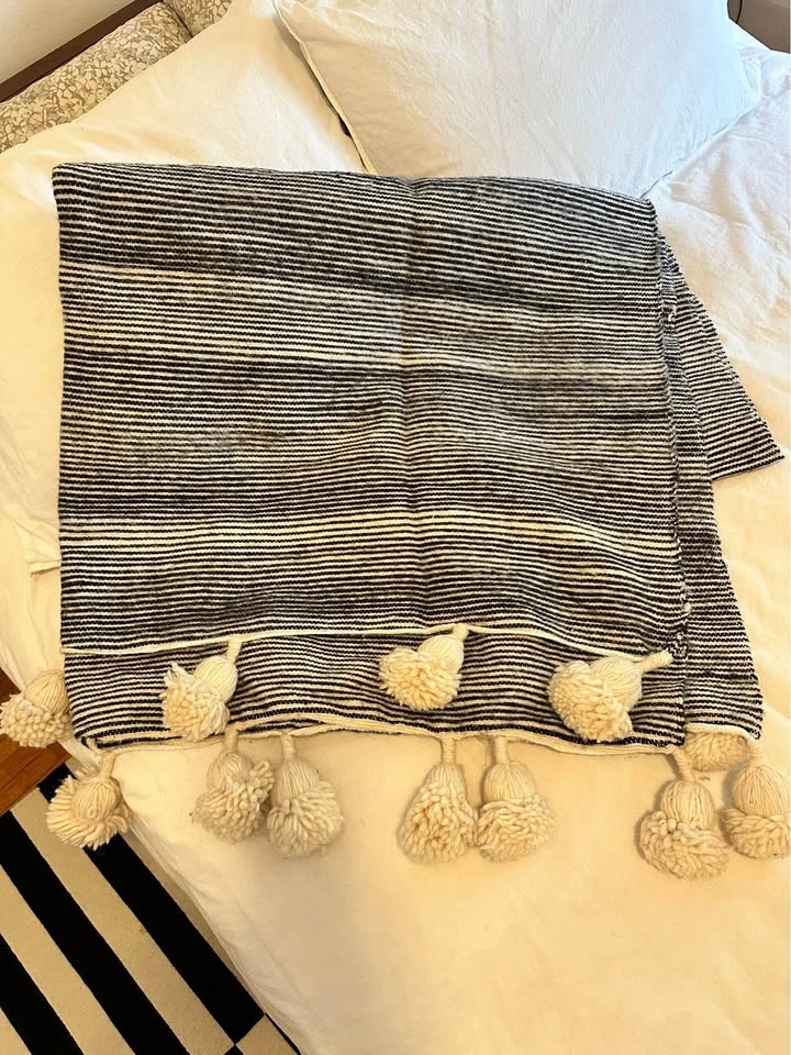 Gorgeous wool handmade blanket