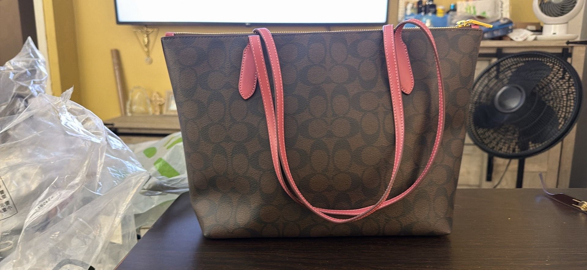 Coach Tote and matching wristlet - photo 2