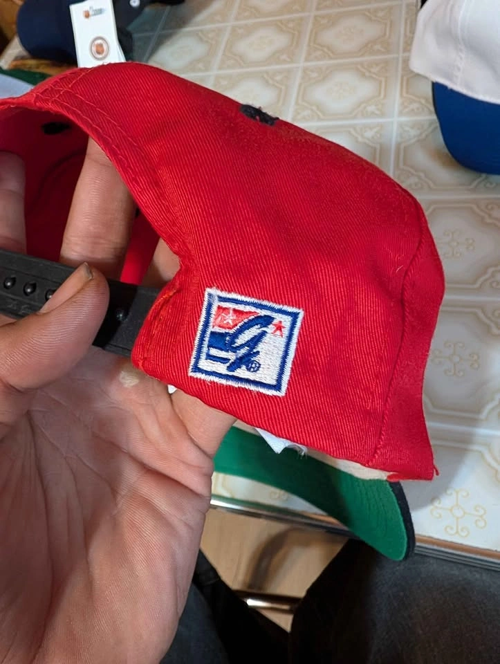 Vintage 90s Chicago Blackhawks Snapback Hat - The Game Brand - photo 2