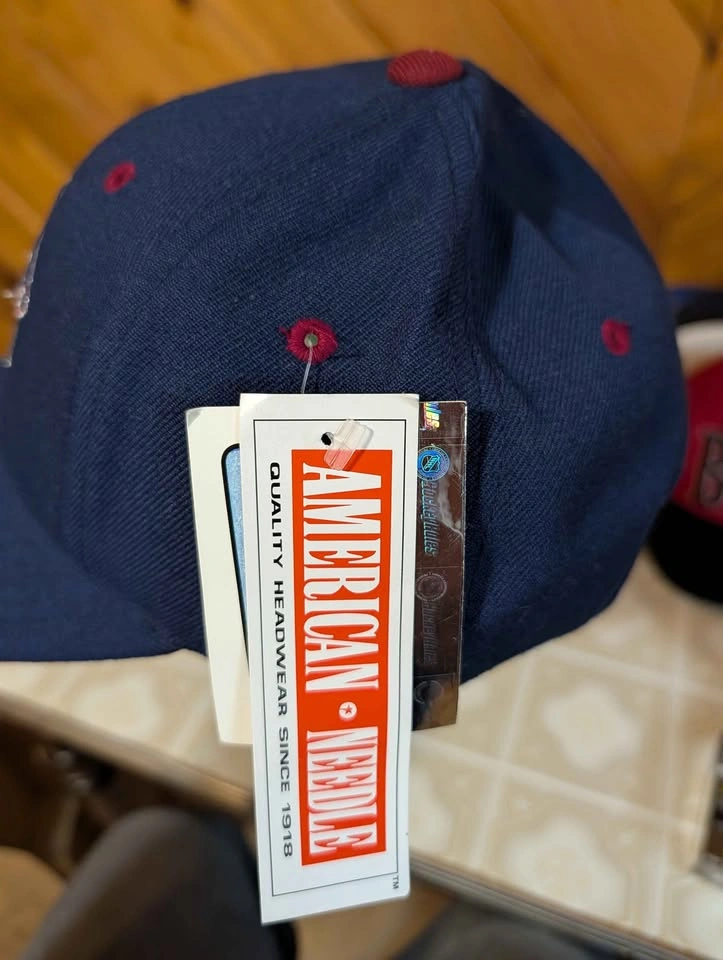 NWT Vintage American Needle Vancouver Canucks Orca Snapback Hat - photo 2