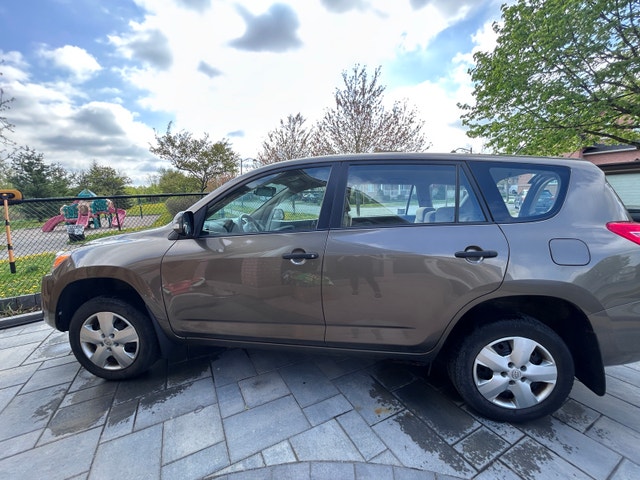 2009 Toyota RAV4 $6900 - photo 3