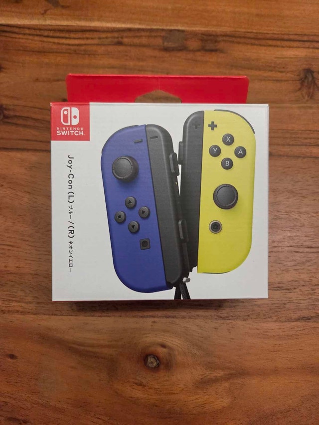 Mint Nintendo Switch Joycons