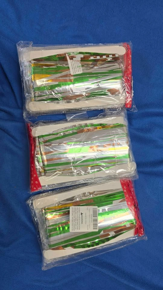 EggSun 1x2M Foil Fringe Party Curtains - Green/Metallic Mix - photo 3
