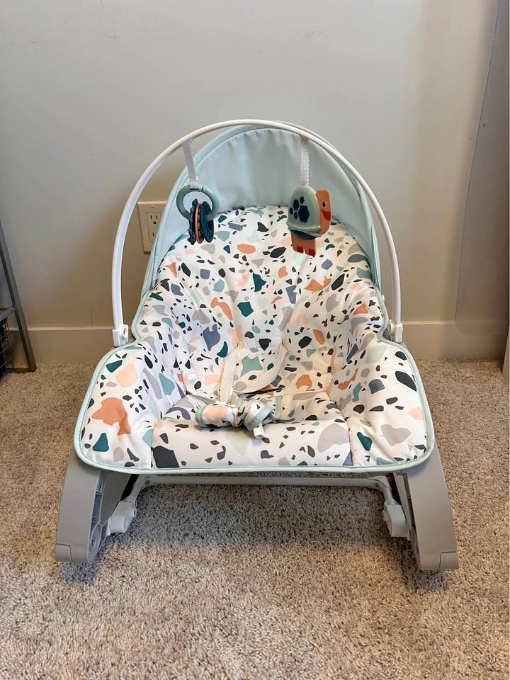 KIDS ROCKING CHAIR - INFANT TO TODDLER