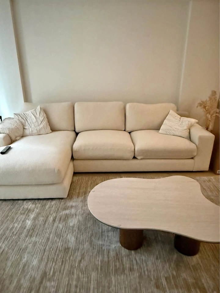 COFFEE TABLE BRAND NEW IN BOX