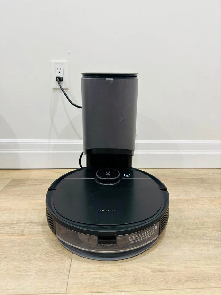 ECOVACS DEEBOT T8 AIVI+ Robot Vacuum & Mop