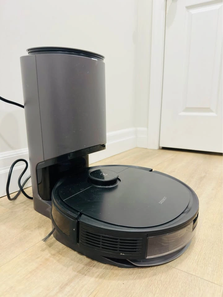 ECOVACS DEEBOT T8 AIVI+ Robot Vacuum & Mop - photo 3