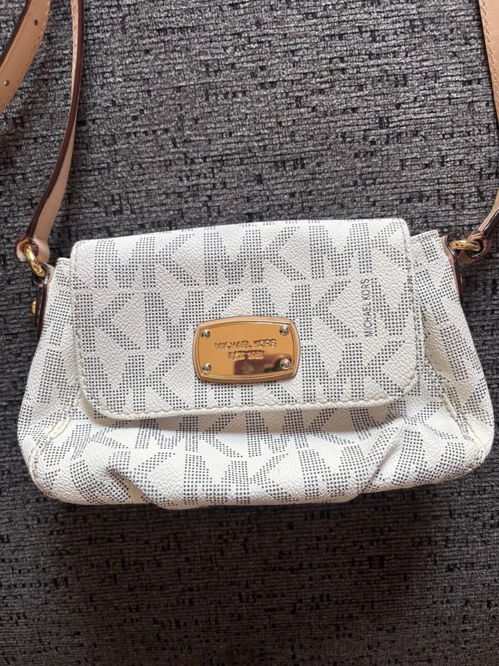 Michael Kors Small Crossbody - photo 2
