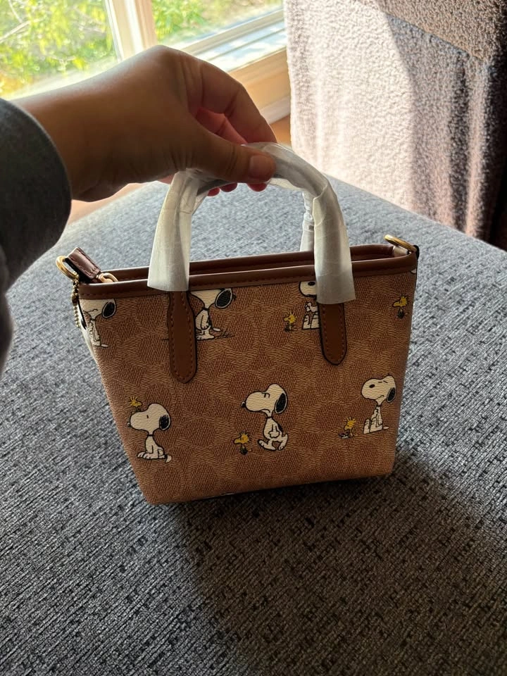 Coach X Snoopy Mini Tote Bag - photo 2