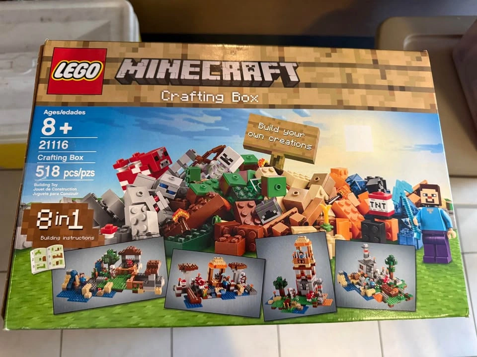 LEGO Minecraft Crafting Box 21116