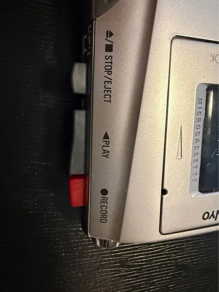 Sanyo Talk-Book Microcassette Recorder with 3-Pack Sony MC-60 Ta - photo 3