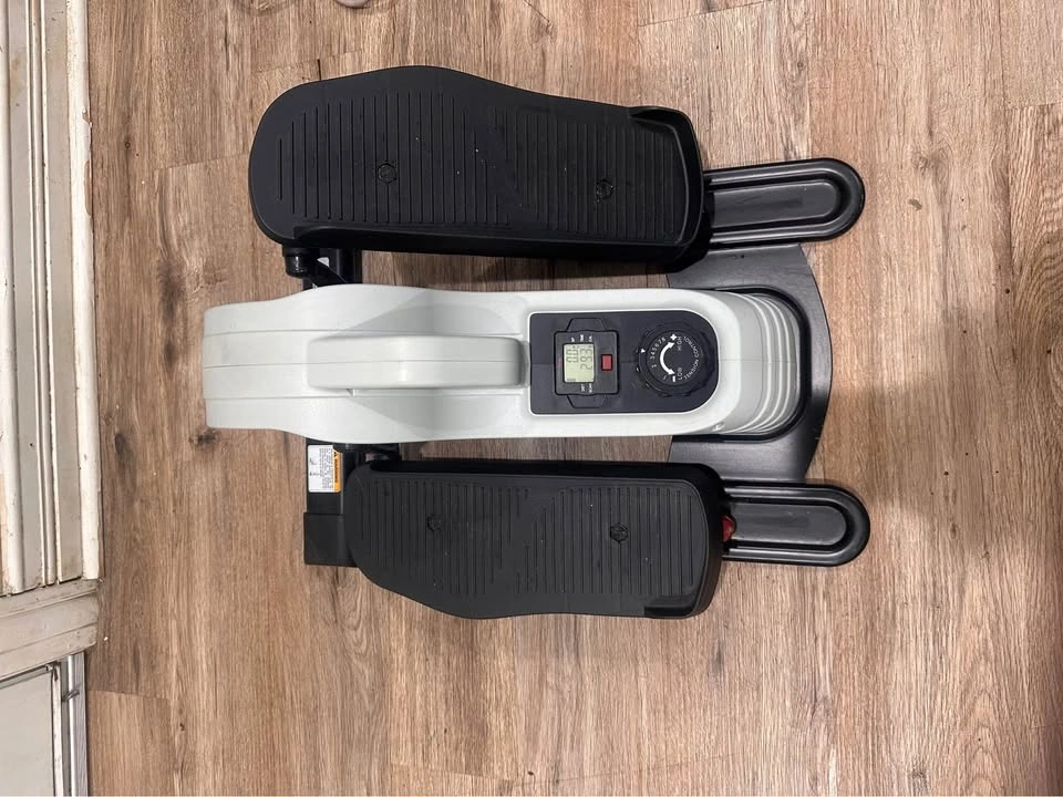 Sunny Health & Fitness Magnetic Under Desk Elliptical - photo 4
