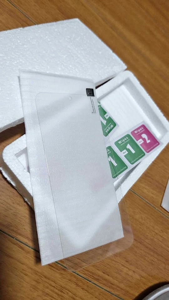 Free S23 FE Screen protectors 2pcs