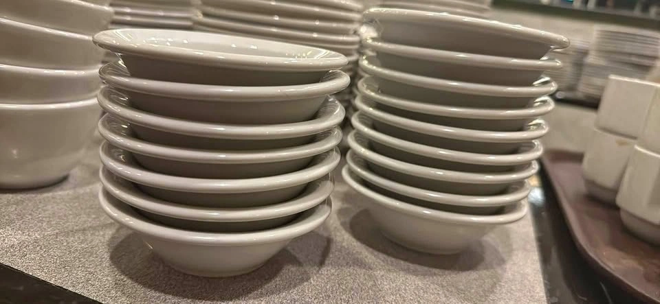 16 Oneida Bright White D-10 Bowls