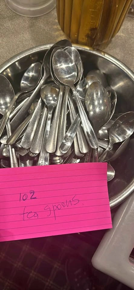 Browne-win2 stainless steel dinner forks, spoons, and knives