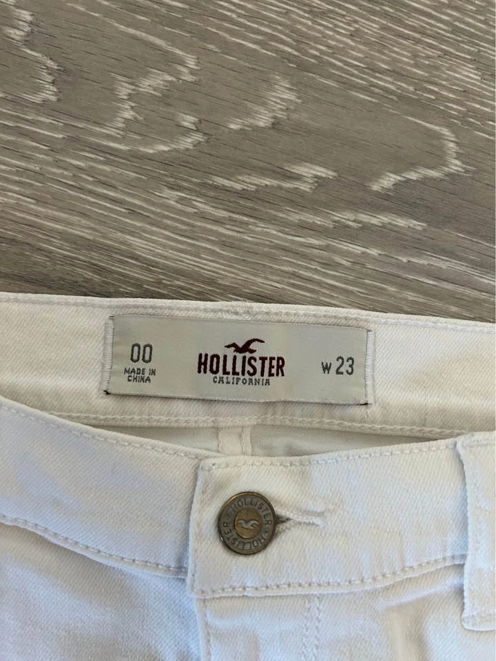 Hollister white denim shorts - photo 3
