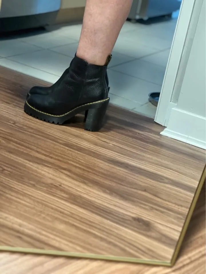 Dr. Martens Biker boots platform docs 90s grunge leather y2k image indicator(3)