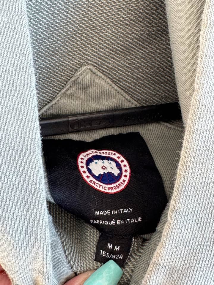 Canada Goose Hoodie M - photo 4