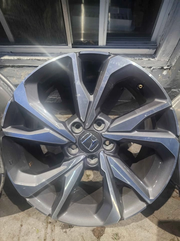 Honda Civic Touring 2020 alloy wheel - photo 3