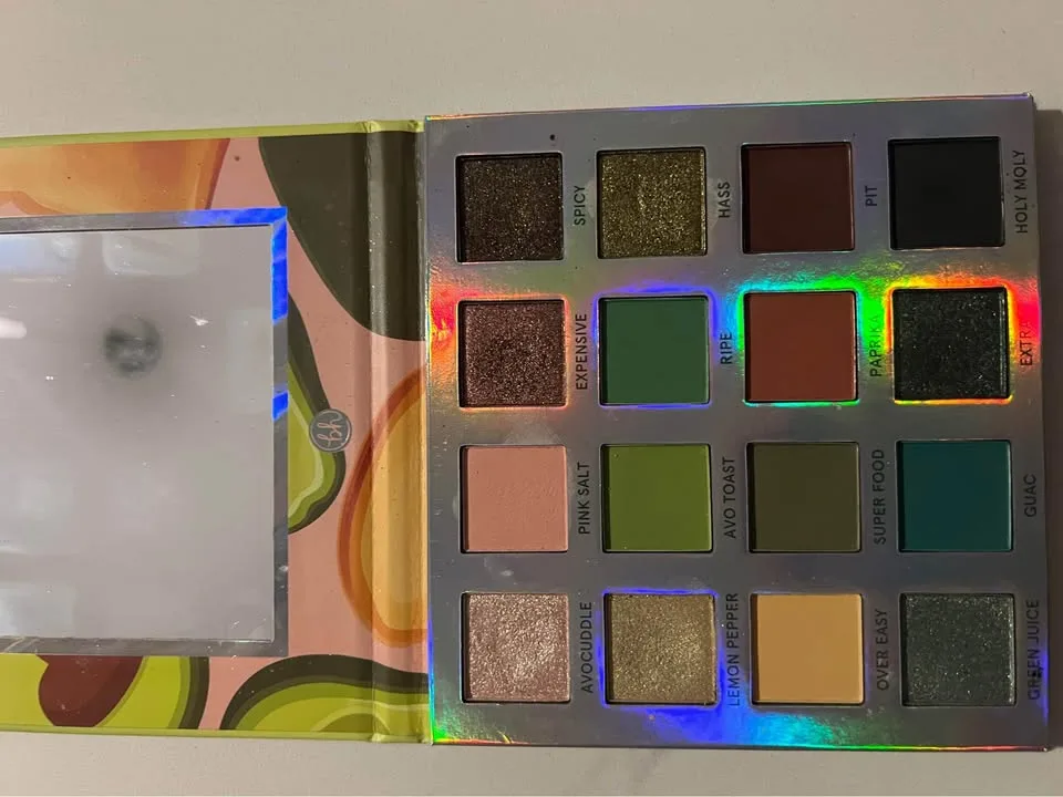 Eyeshadow palette for fall autumnal colours shimmer matte image indicator(4)