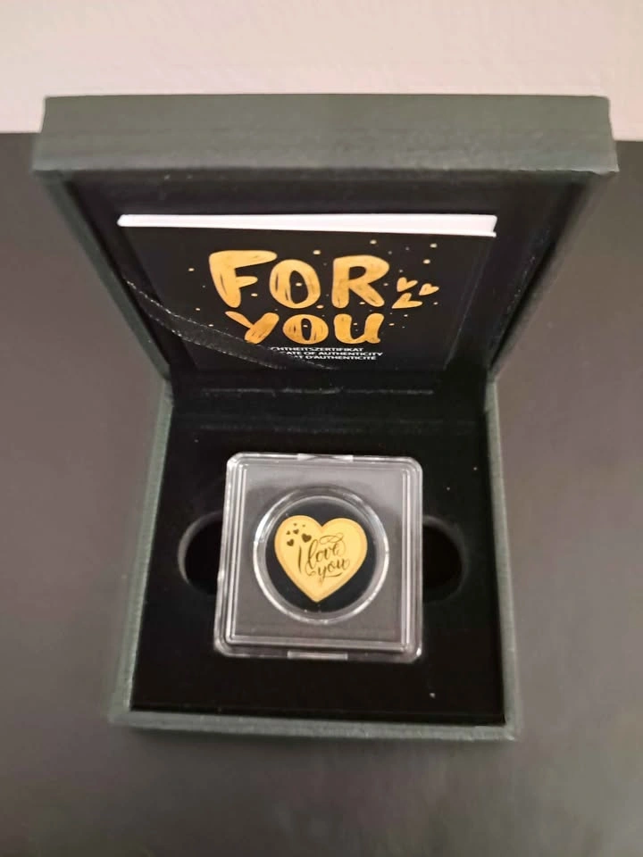 I Love you (Heart Shaped) 1/1000th Oz Gold in Capsule with Box a - photo 4