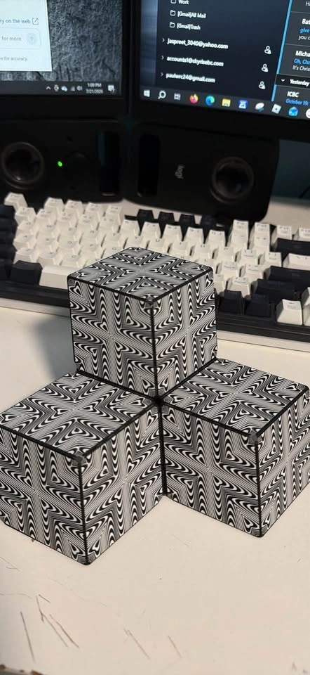 Magic cube fidget toy - photo 3