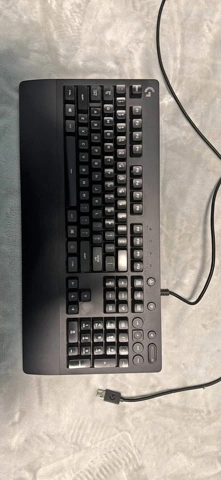 Logitech G gaming keyboard wired