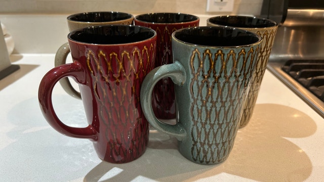 5 Ceramic Mugs and 5 Bowls - photo 2