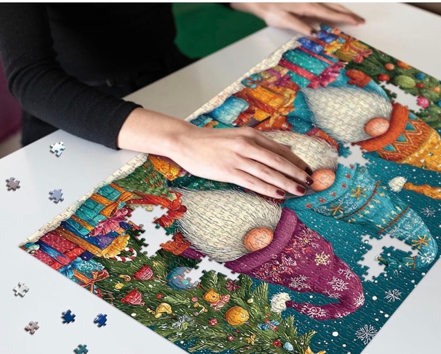 Larkipuzz Jolly Snow Gnome Puzzle - photo 3