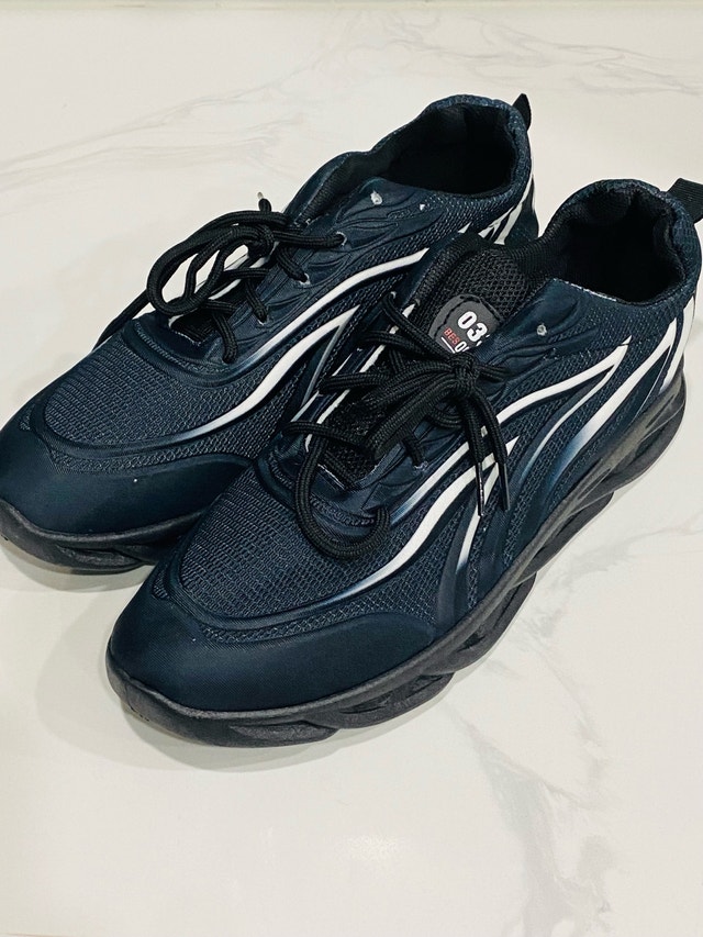 Men's Breathable Sports Shoes! Size 10 - photo 3