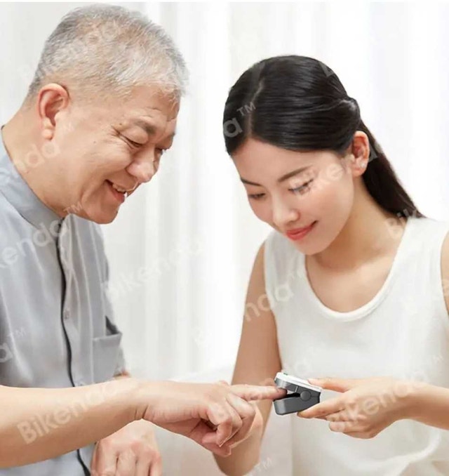 Blood Glucose Meter - photo 3