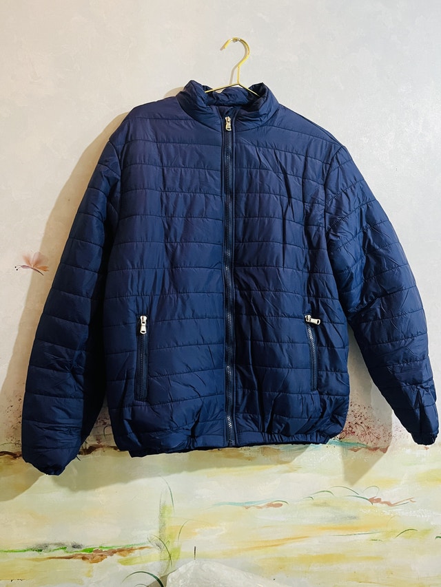 Men’s Lightweight Puffer Jacket-Size L