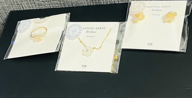Beautiful Earth Boutique Jewellery Set! - photo 2