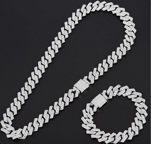 Necklace Watch Bracelet set! - photo 3