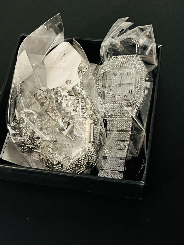 Necklace Watch Bracelet set! - photo 4