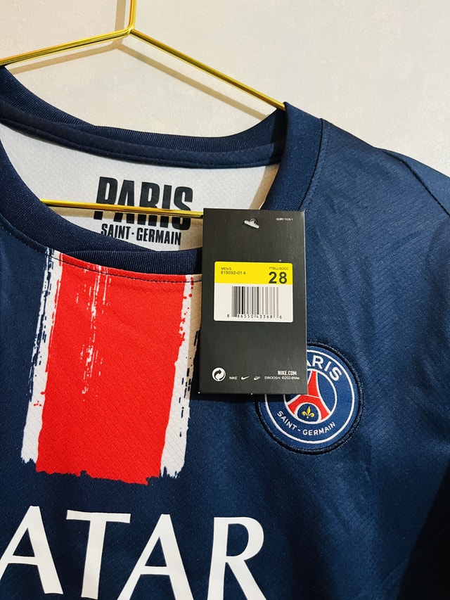 Nike Paris Saint-Germain Jersey! 6 to 8 Years! - photo 2