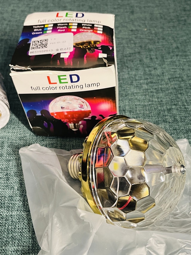 LED Full Colour Rotating Lamp - photo 2