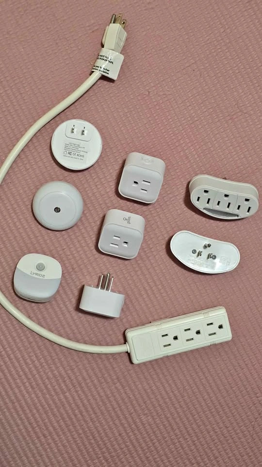 Globe Smart Plugs, LED Night Lights, and Power Strip Bundle
