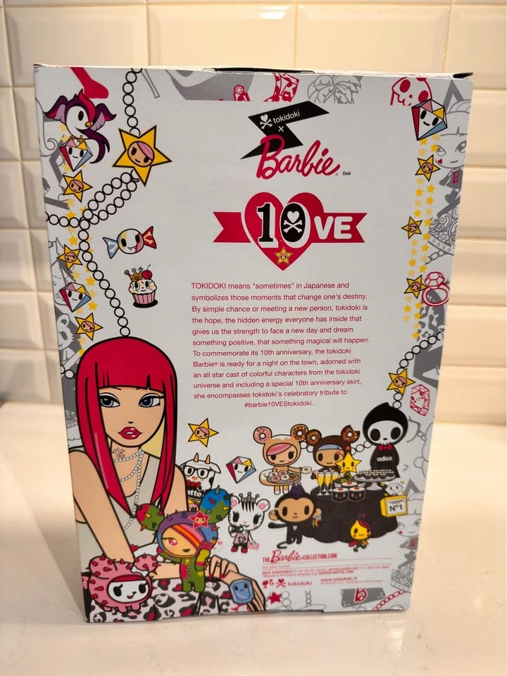 Tokidoki Barbie 10th Anniversary Black Label Collector Doll - photo 4