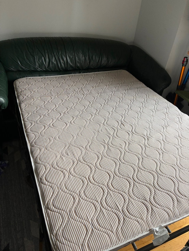 Green Leather Pullout Couch - photo 4