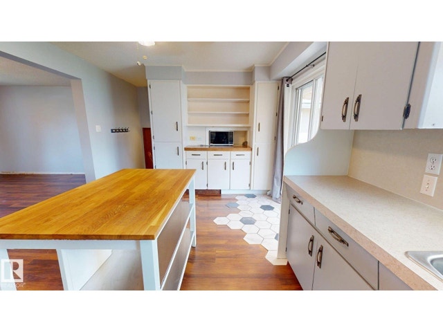 House for sale by owner - photo 4