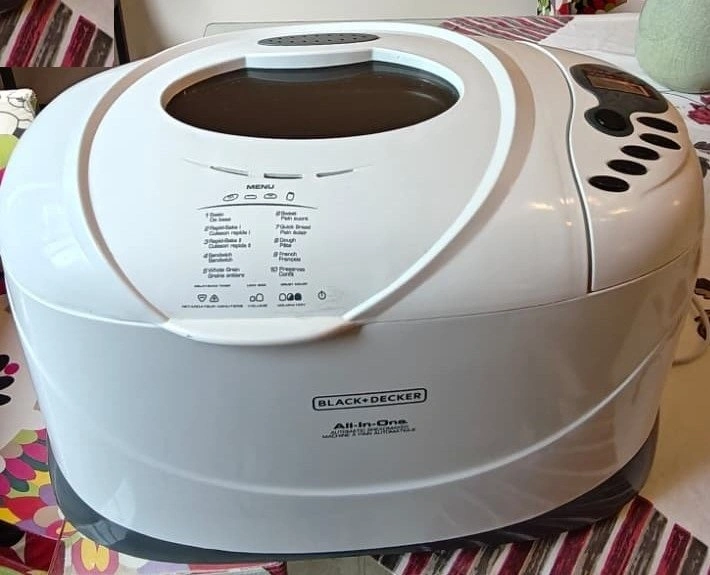 Black & Decker All-in-One Breadmaker 3lbs - photo 3