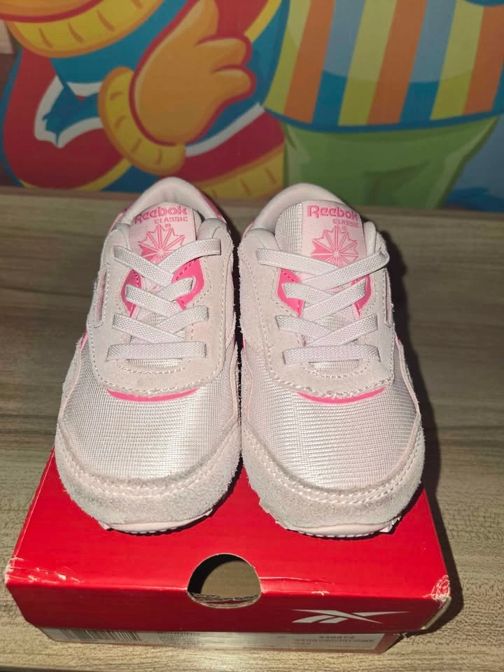 Reebok toddler sneakers-size 7 - photo 3