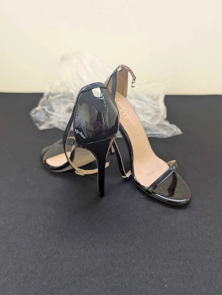 NEW - CUMANDUO Patent Heels – Size 5.5 - photo 4