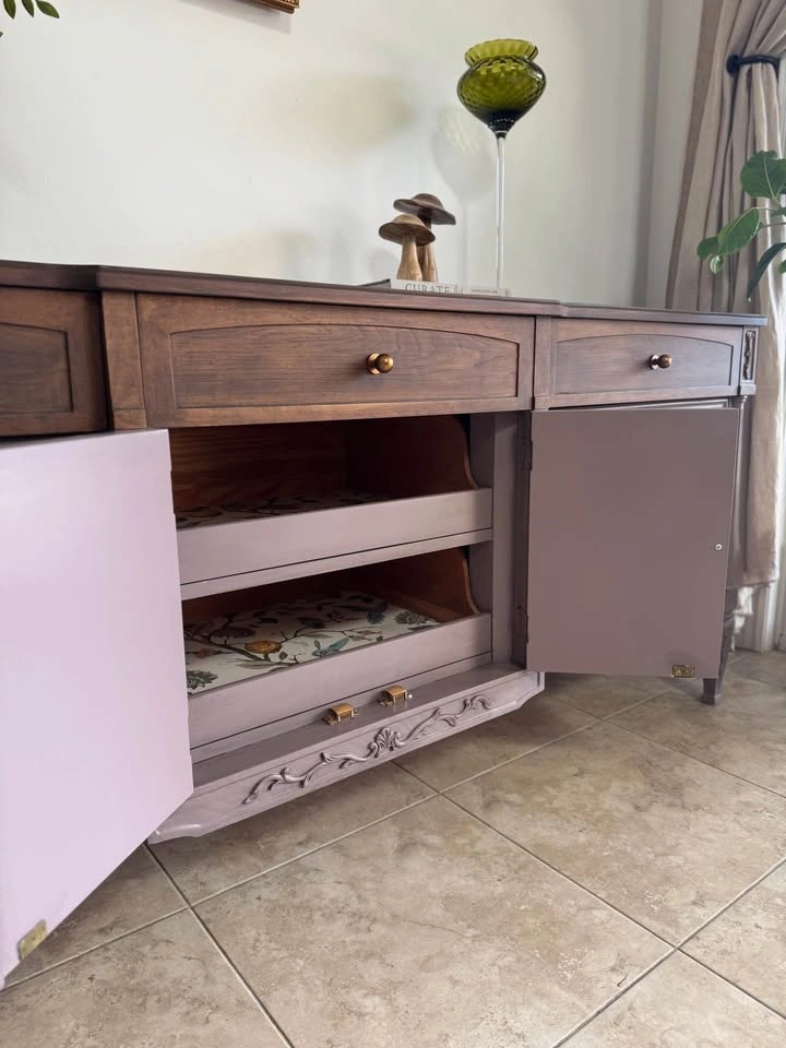 French Provincial Dresser/Credenza - Refinished - photo 4