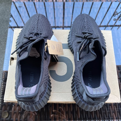 Adidas Yeezy Boost 350 V2 Onyx HQ4540 - US Size 10 Men's - photo 5