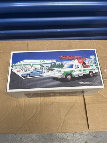 1994 Hess Rescue Truck – Mint in Box – Lights & Sounds